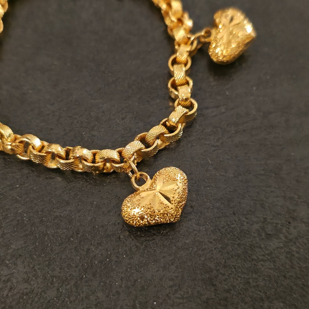 24K Thai Baht Gold-Plated Heart Charm Bracelet - Picture 3 of 6